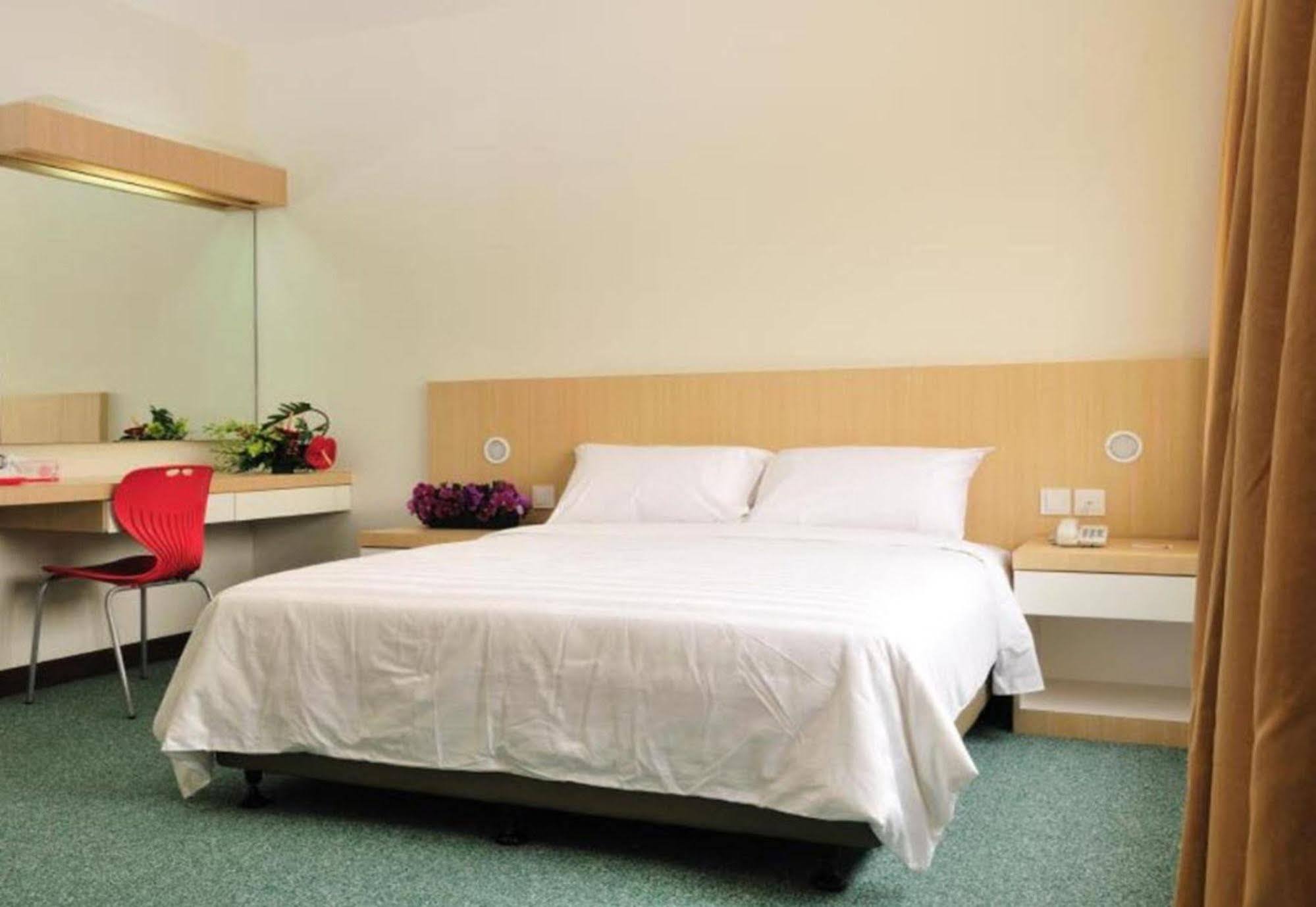 קואלה לומפור Phoenix Hotel מראה חיצוני תמונה
